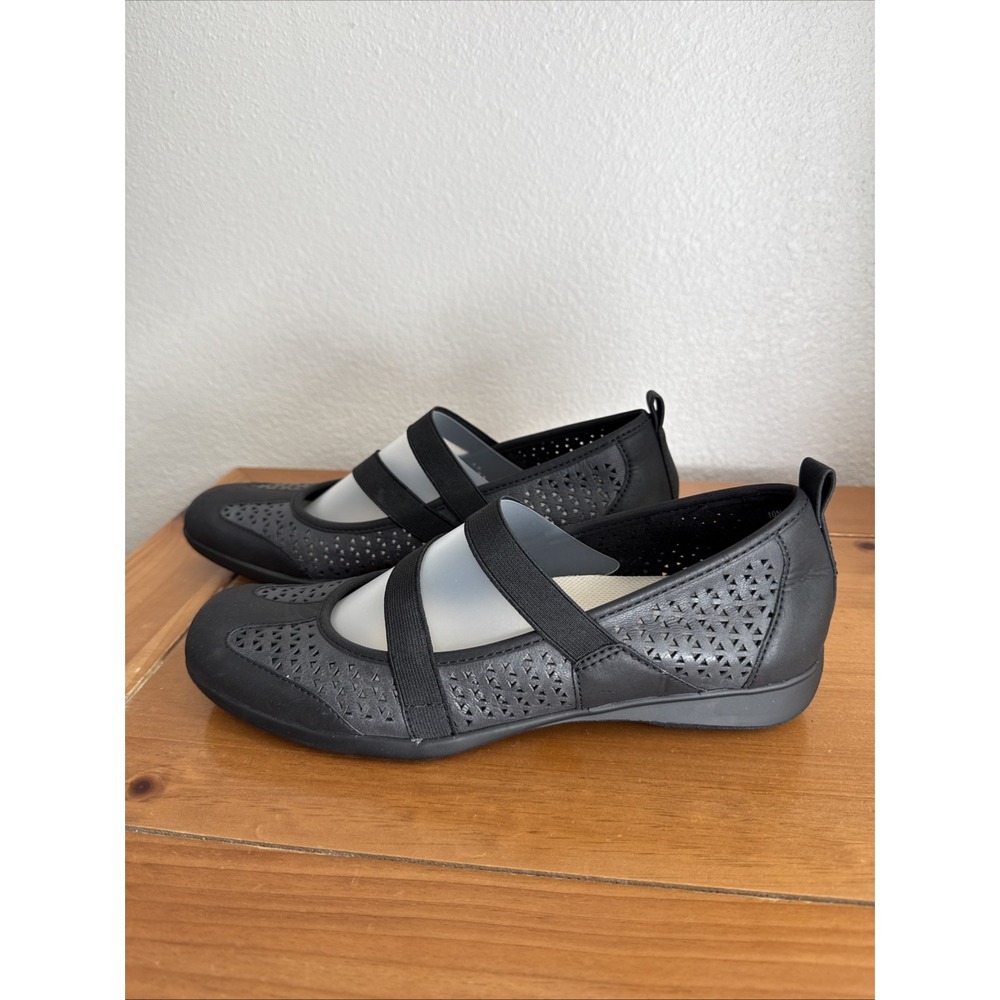 Trotters Women's Shoes Black Slip On‎ Size 10N Comfort Walking Shoe